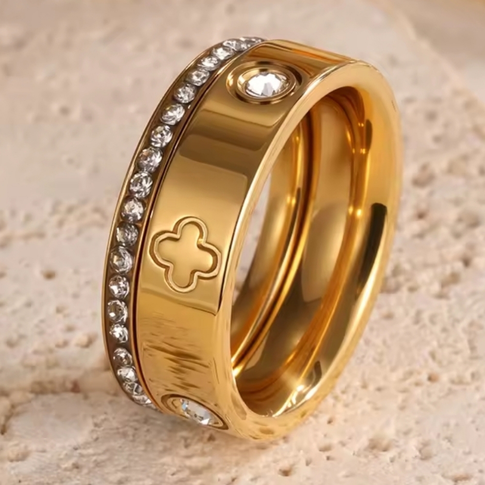 French Clover High Quality Stainless Steel Shiny Zircon Plated Rings